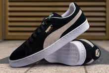 Load image into Gallery viewer, PUMA SUEDE CLASSIC+ BLACK/ WHITE
